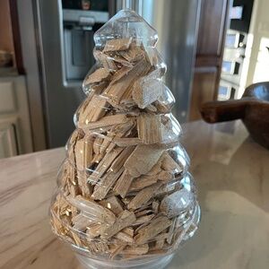 PIER 1 IMPORTS SPARKLE/GLITTER WOOD CHIPS TABLE SCATTER/BOWL FILLER